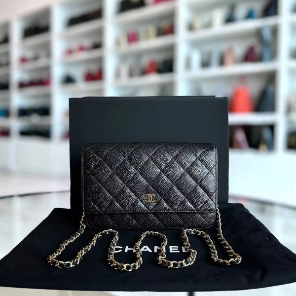 Chanel Caviar WOC Wallet On Chain Quilted Calfskin Black GHW No 18 For Sale