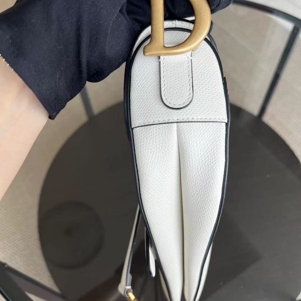 Saddle Medium 25CM Grained Calfskin White GHW Online now