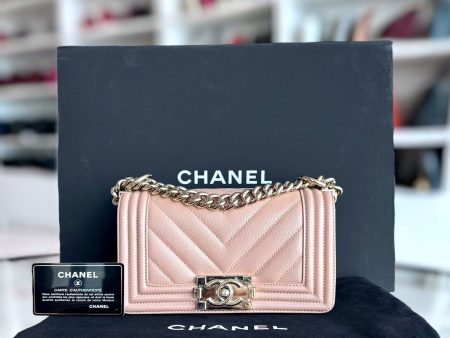 Caviar Boy Small 20CM Chevron Pink Nude Grained Calfskin Gold Hardware Series 25 For Sale