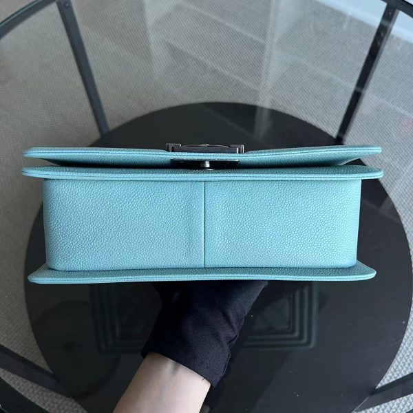 *2019, Series 29* Caviar Old Medium 25CM Chevron Grained Calfskin Light Baby Blue No 29 Supply